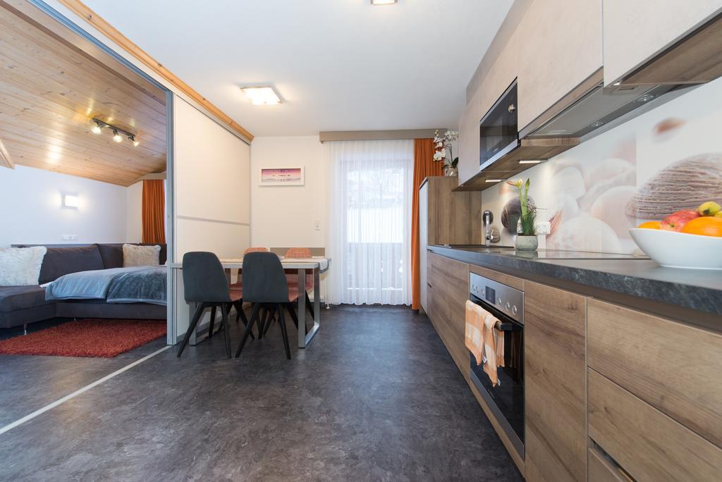 Appartements Schneezauber Lermoos Pokoj fotografie