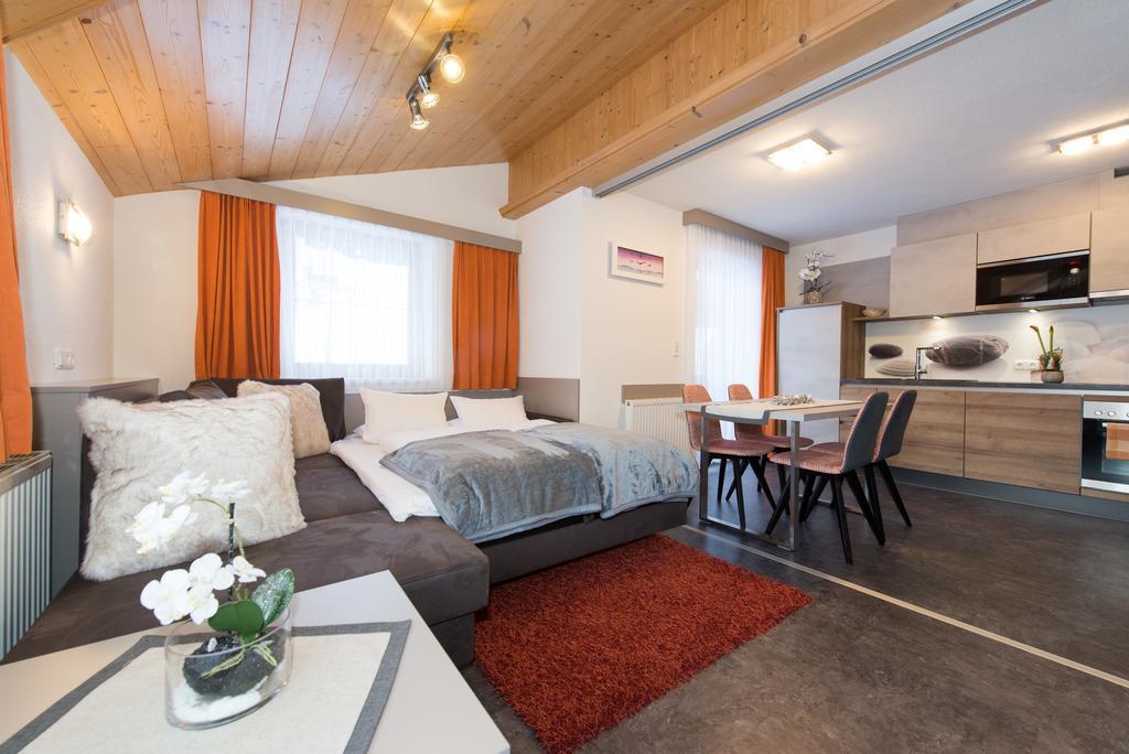 Appartements Schneezauber Lermoos Pokoj fotografie